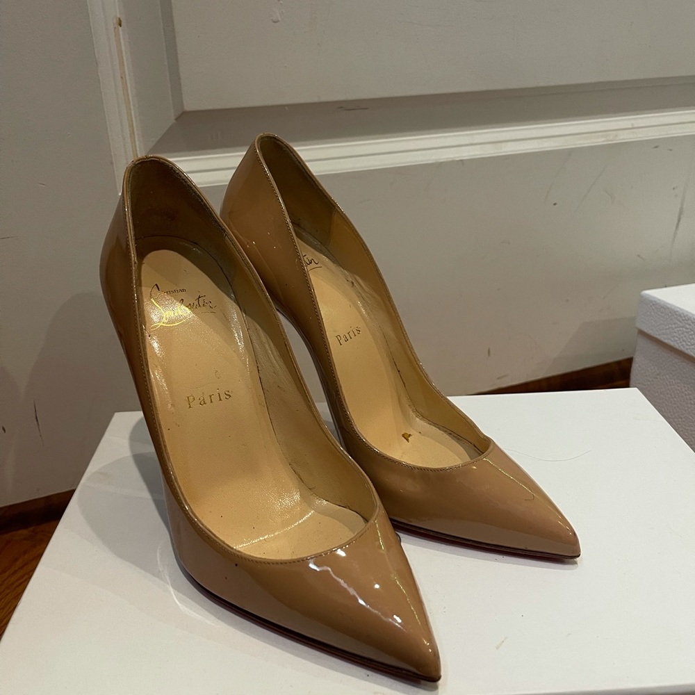 Nude Christian louboutin